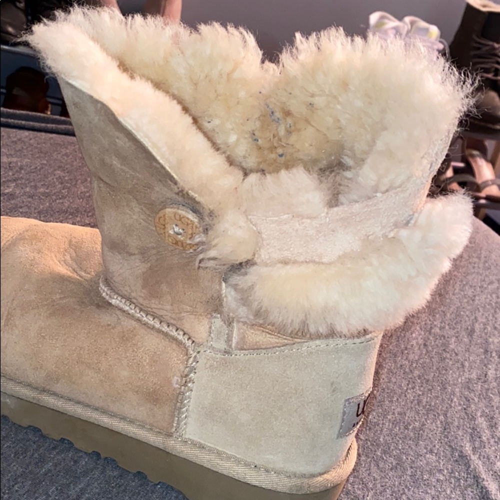 Ugg Bailey Button - image 7